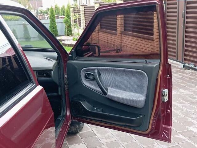 Красный ВАЗ 21099, объемом двигателя 1.6 л и пробегом 267 тыс. км за 2150 $, фото 28 на Automoto.ua