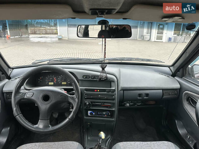 Красный ВАЗ 21099, объемом двигателя 1.6 л и пробегом 200 тыс. км за 1550 $, фото 5 на Automoto.ua