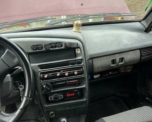 Красный ВАЗ 21099, объемом двигателя 1.6 л и пробегом 200 тыс. км за 2000 $, фото 6 на Automoto.ua