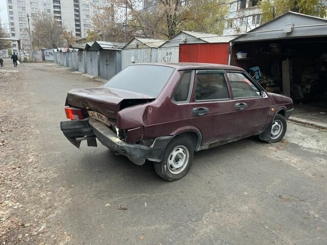 Червоний ВАЗ 21099, об'ємом двигуна 1.6 л та пробігом 167 тис. км за 1065 $, фото 2 на Automoto.ua