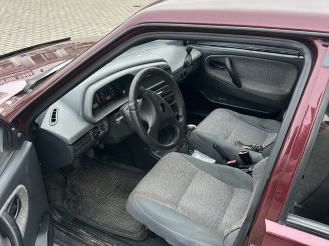 Червоний ВАЗ 21099, об'ємом двигуна 1.6 л та пробігом 229 тис. км за 1550 $, фото 4 на Automoto.ua