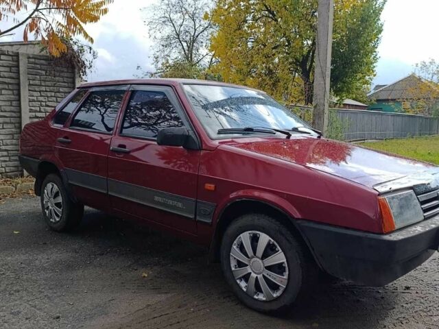 Красный ВАЗ 21099, объемом двигателя 1.6 л и пробегом 236 тыс. км за 1800 $, фото 3 на Automoto.ua