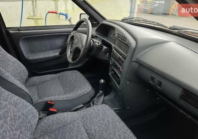 Красный ВАЗ 21099, объемом двигателя 1.6 л и пробегом 25 тыс. км за 5700 $, фото 22 на Automoto.ua