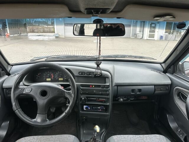 Червоний ВАЗ 21099, об'ємом двигуна 1.6 л та пробігом 229 тис. км за 1550 $, фото 6 на Automoto.ua