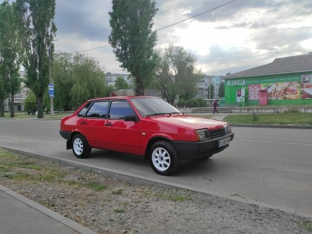 Червоний ВАЗ 21099, об'ємом двигуна 1.6 л та пробігом 217 тис. км за 3000 $, фото 2 на Automoto.ua