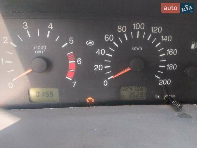 Красный ВАЗ 21099, объемом двигателя 1.6 л и пробегом 124 тыс. км за 2317 $, фото 1 на Automoto.ua