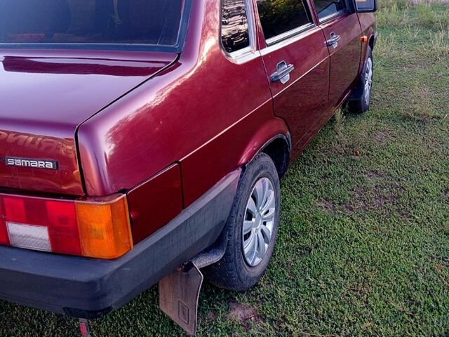 Красный ВАЗ 21099, объемом двигателя 1.6 л и пробегом 297 тыс. км за 1800 $, фото 3 на Automoto.ua