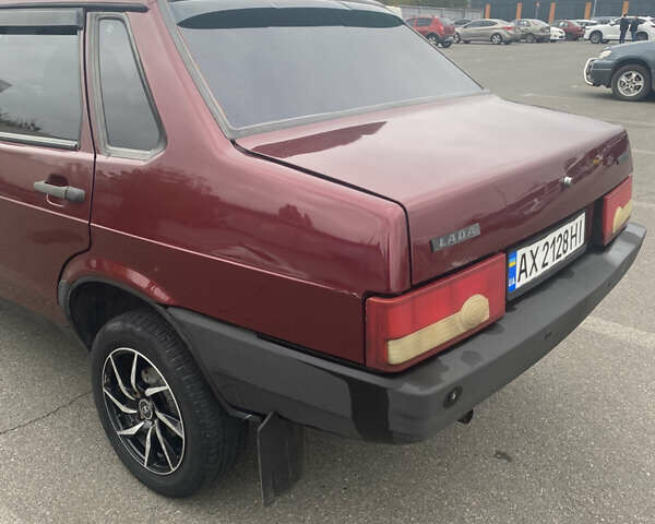 ВАЗ 21099 2008 в Харькове на Automoto.ua Красный ВАЗ 21099, объемом двигателя 1.6 л и пробегом 250 тыс. км за 2200 $, фото 4 на Automoto.ua