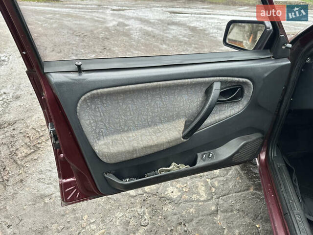 Красный ВАЗ 21099, объемом двигателя 0 л и пробегом 168 тыс. км за 2499 $, фото 4 на Automoto.ua