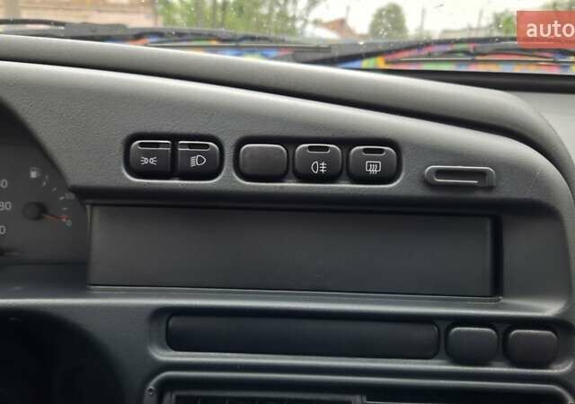 Красный ВАЗ 21099, объемом двигателя 1.6 л и пробегом 25 тыс. км за 5700 $, фото 38 на Automoto.ua