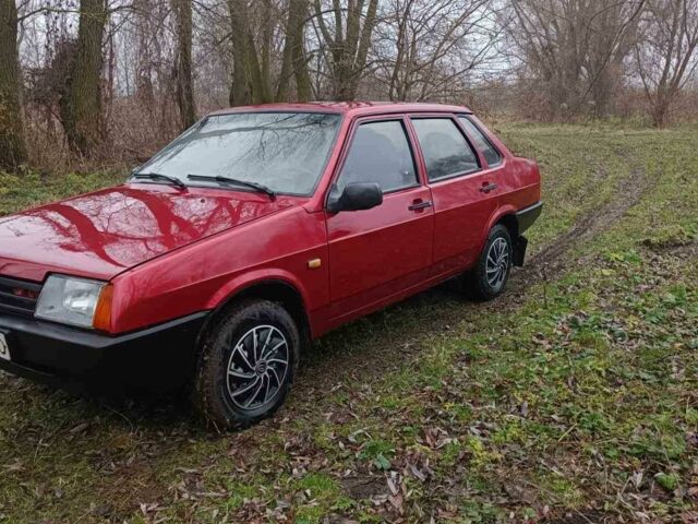 Красный ВАЗ 21099, объемом двигателя 1.6 л и пробегом 150 тыс. км за 2050 $, фото 1 на Automoto.ua