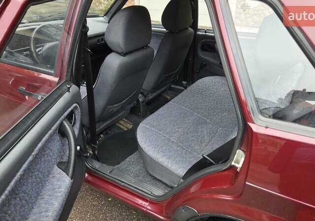 Красный ВАЗ 21099, объемом двигателя 1.6 л и пробегом 25 тыс. км за 5700 $, фото 105 на Automoto.ua