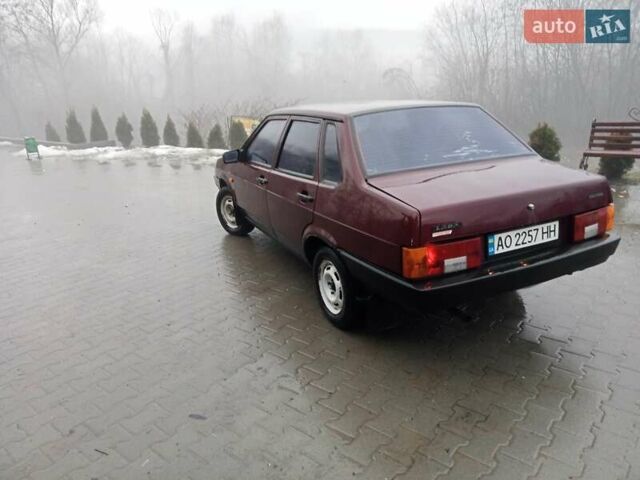 Красный ВАЗ 21099, объемом двигателя 1.6 л и пробегом 79 тыс. км за 2500 $, фото 2 на Automoto.ua
