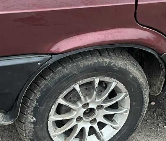 Красный ВАЗ 21099, объемом двигателя 1.6 л и пробегом 293 тыс. км за 1450 $, фото 3 на Automoto.ua