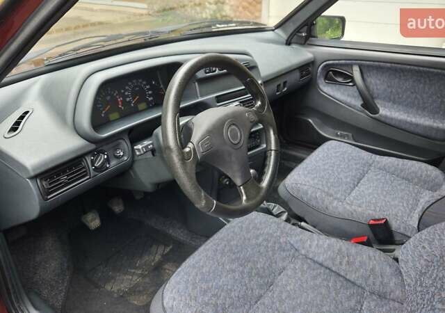 Красный ВАЗ 21099, объемом двигателя 1.6 л и пробегом 25 тыс. км за 5700 $, фото 104 на Automoto.ua
