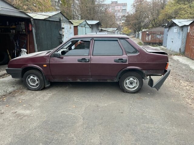 Червоний ВАЗ 21099, об'ємом двигуна 1.6 л та пробігом 167 тис. км за 1065 $, фото 5 на Automoto.ua