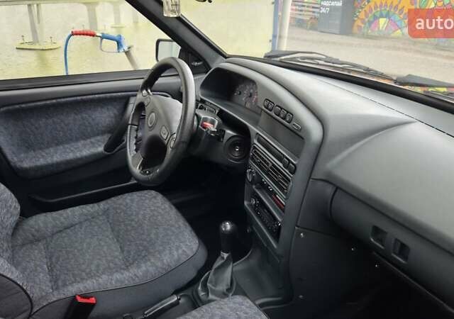 Красный ВАЗ 21099, объемом двигателя 1.6 л и пробегом 25 тыс. км за 5700 $, фото 27 на Automoto.ua