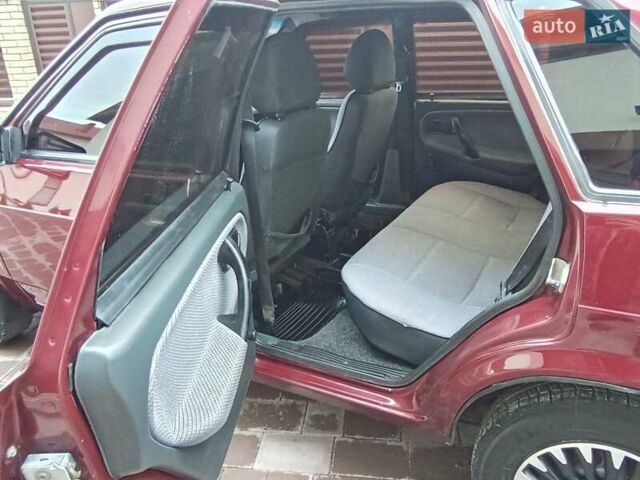 Красный ВАЗ 21099, объемом двигателя 1.6 л и пробегом 267 тыс. км за 2150 $, фото 34 на Automoto.ua