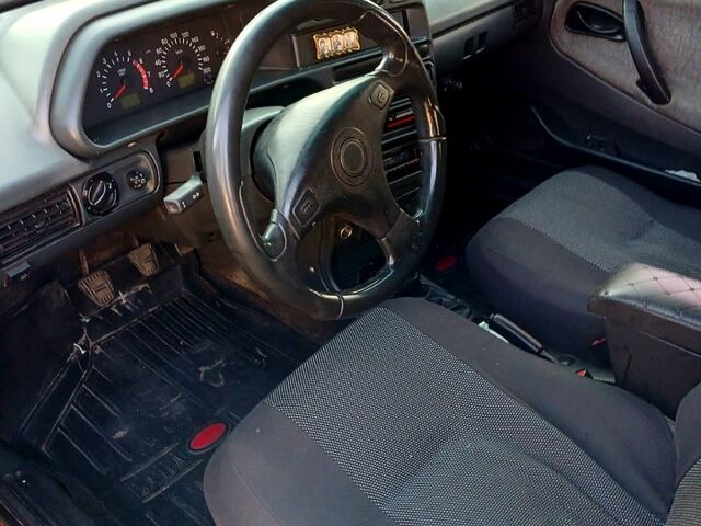 Красный ВАЗ 21099, объемом двигателя 1.6 л и пробегом 297 тыс. км за 1800 $, фото 6 на Automoto.ua