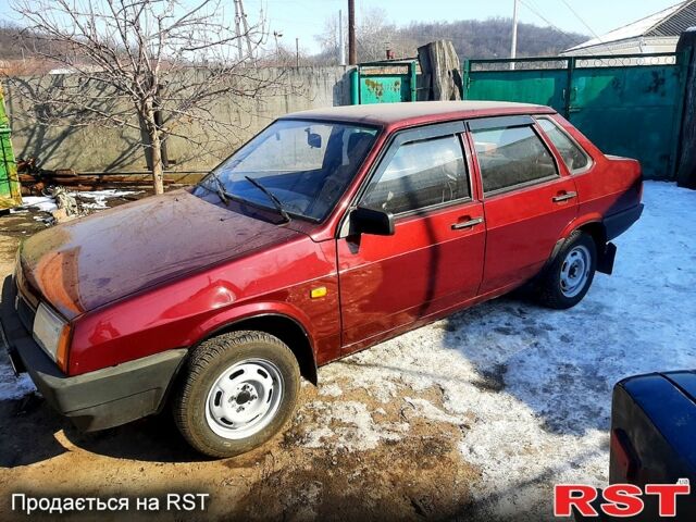 Красный ВАЗ 21099, объемом двигателя 1.6 л и пробегом 210 тыс. км за 4800 $, фото 2 на Automoto.ua