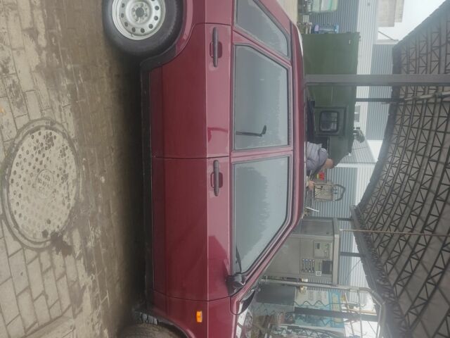 Красный ВАЗ 21099, объемом двигателя 1.5 л и пробегом 270 тыс. км за 2200 $, фото 4 на Automoto.ua