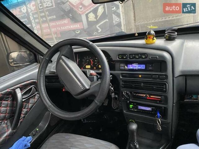 Красный ВАЗ 21099, объемом двигателя 1.6 л и пробегом 270 тыс. км за 2200 $, фото 3 на Automoto.ua