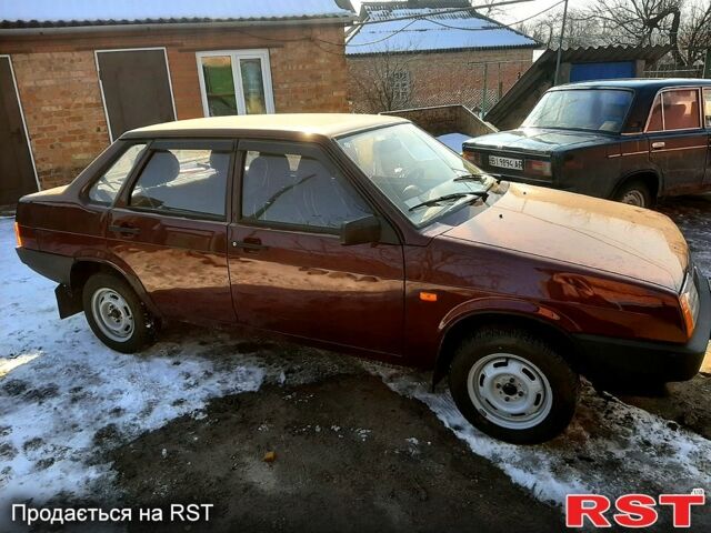 Красный ВАЗ 21099, объемом двигателя 1.6 л и пробегом 210 тыс. км за 4800 $, фото 3 на Automoto.ua