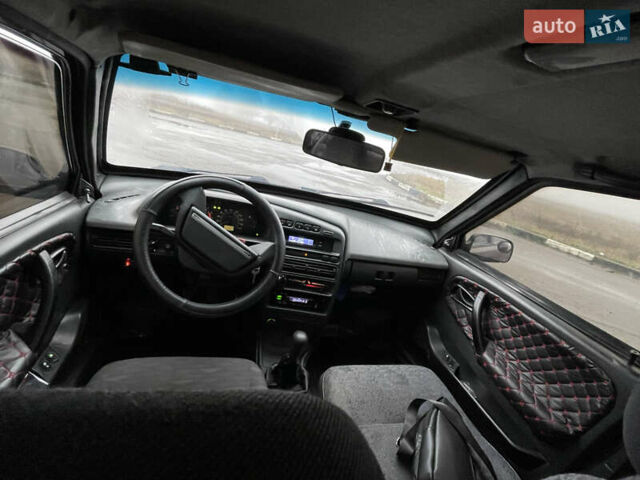 Червоний ВАЗ 21099, об'ємом двигуна 1.6 л та пробігом 270 тис. км за 2300 $, фото 7 на Automoto.ua