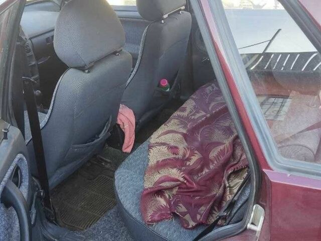 Красный ВАЗ 21099, объемом двигателя 1.6 л и пробегом 6 тыс. км за 4500 $, фото 4 на Automoto.ua