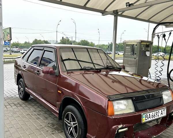 Красный ВАЗ 21099, объемом двигателя 1.6 л и пробегом 205 тыс. км за 1999 $, фото 4 на Automoto.ua