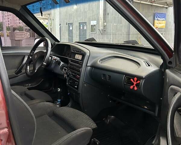 Красный ВАЗ 21099, объемом двигателя 1.6 л и пробегом 205 тыс. км за 1999 $, фото 8 на Automoto.ua