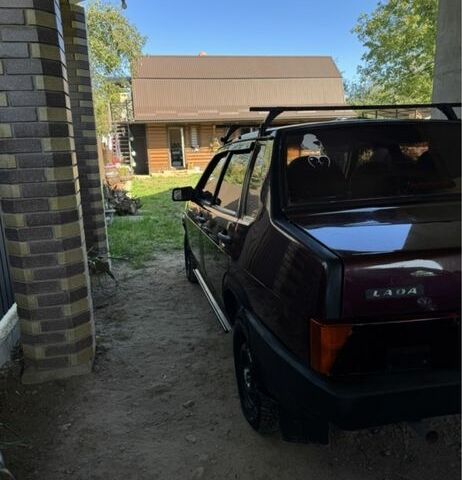 Красный ВАЗ 21099, объемом двигателя 1.6 л и пробегом 290 тыс. км за 1650 $, фото 4 на Automoto.ua