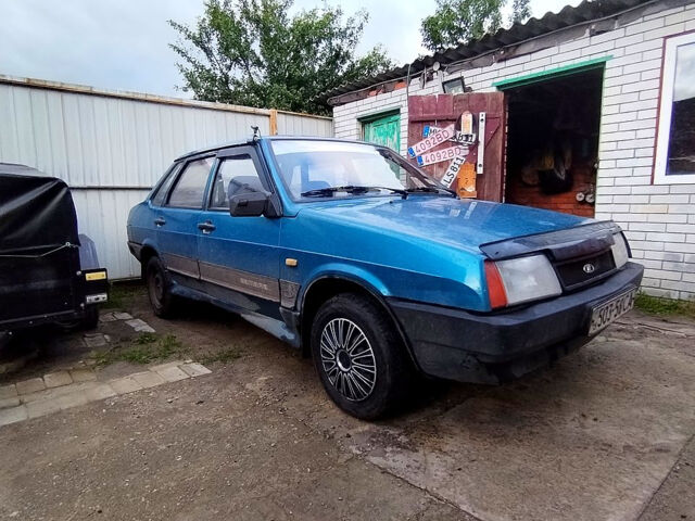 ВАЗ 21099, объемом двигателя 1.5 л и пробегом 200 тыс. км за 750 $, фото 2 на Automoto.ua