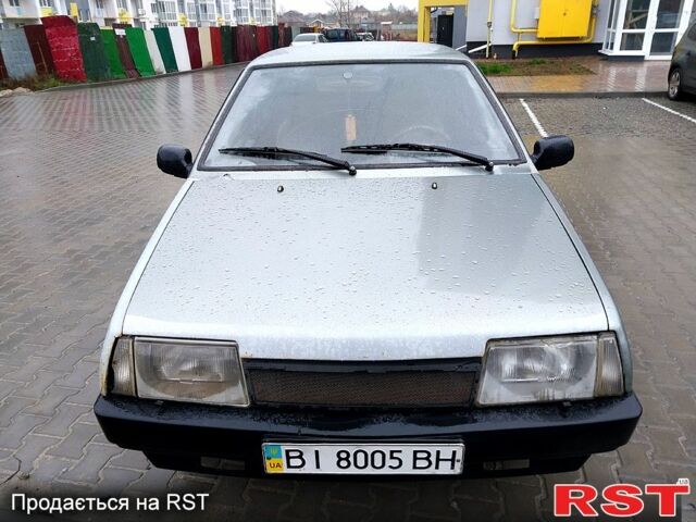 ВАЗ 21099, объемом двигателя 1.5 л и пробегом 211 тыс. км за 750 $, фото 2 на Automoto.ua