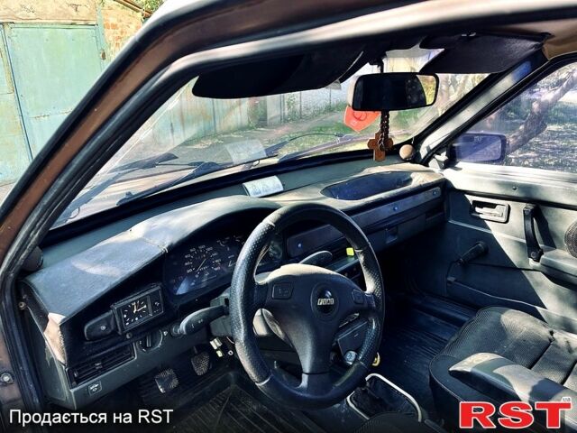 ВАЗ 21099, об'ємом двигуна 1.5 л та пробігом 270 тис. км за 550 $, фото 4 на Automoto.ua