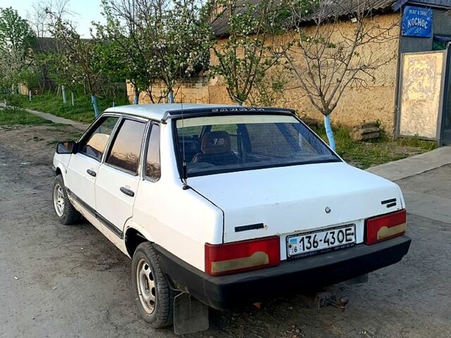 ВАЗ 21099, объемом двигателя 1.5 л и пробегом 335 тыс. км за 858 $, фото 4 на Automoto.ua