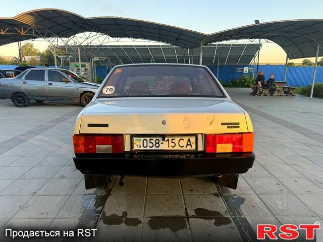 ВАЗ 21099, объемом двигателя 1.5 л и пробегом 200 тыс. км за 1150 $, фото 2 на Automoto.ua