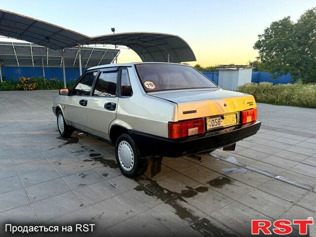 ВАЗ 21099, объемом двигателя 1.5 л и пробегом 200 тыс. км за 1150 $, фото 1 на Automoto.ua
