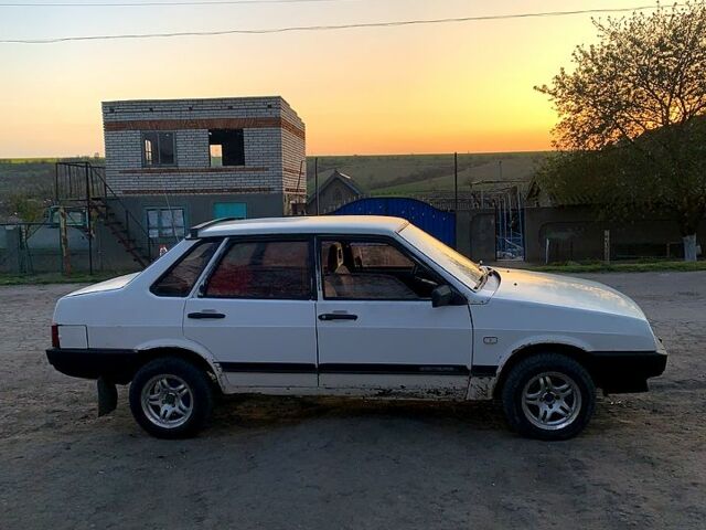 ВАЗ 21099, об'ємом двигуна 1.5 л та пробігом 330 тис. км за 780 $, фото 3 на Automoto.ua