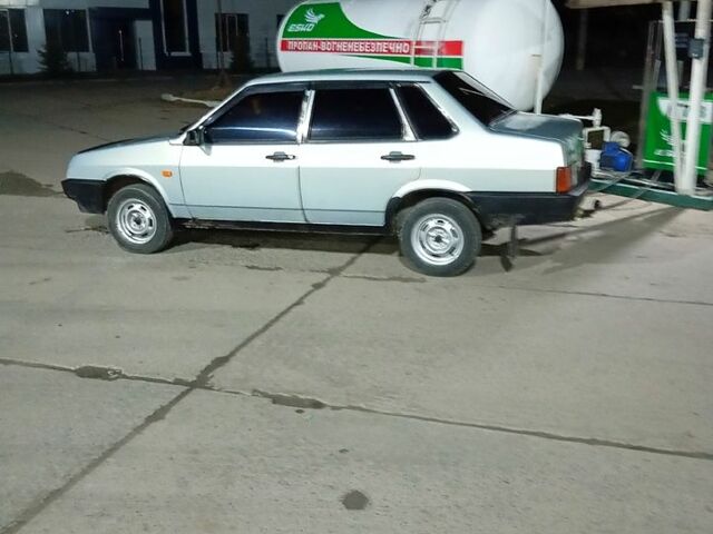 ВАЗ 21099, объемом двигателя 1.5 л и пробегом 212 тыс. км за 2100 $, фото 2 на Automoto.ua