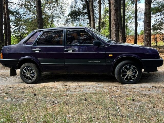 ВАЗ 21099, объемом двигателя 1.5 л и пробегом 0 тыс. км за 1000 $, фото 1 на Automoto.ua
