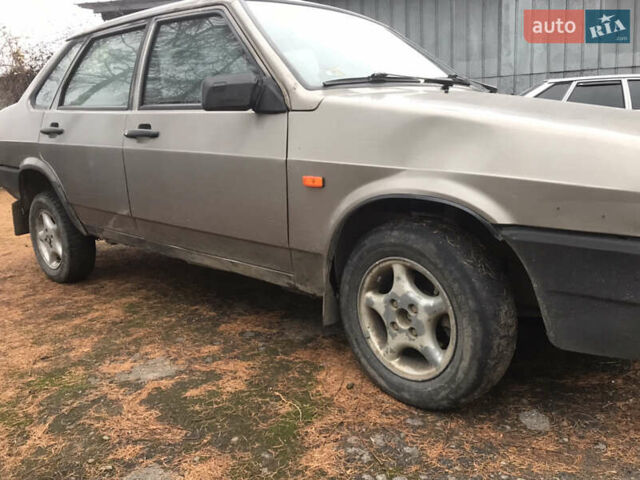 ВАЗ 21099, об'ємом двигуна 1.5 л та пробігом 187 тис. км за 480 $, фото 2 на Automoto.ua