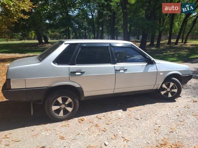 ВАЗ 21099, объемом двигателя 1.5 л и пробегом 320 тыс. км за 2000 $, фото 10 на Automoto.ua