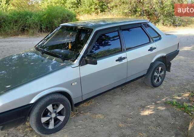 ВАЗ 21099, объемом двигателя 1.5 л и пробегом 320 тыс. км за 2000 $, фото 6 на Automoto.ua