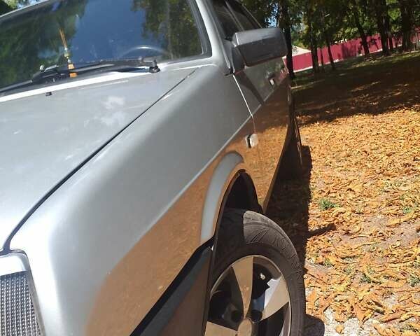 ВАЗ 21099, объемом двигателя 1.5 л и пробегом 320 тыс. км за 2000 $, фото 11 на Automoto.ua