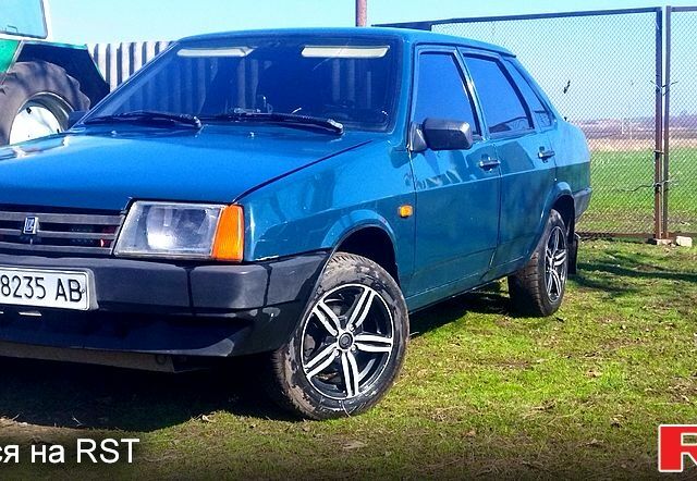 ВАЗ 21099, объемом двигателя 1.5 л и пробегом 160 тыс. км за 2000 $, фото 1 на Automoto.ua