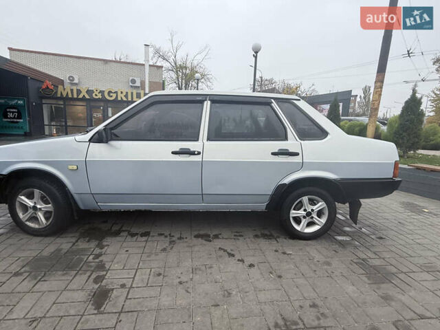 ВАЗ 21099, объемом двигателя 1.5 л и пробегом 272 тыс. км за 1999 $, фото 4 на Automoto.ua