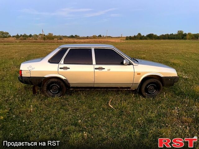ВАЗ 21099, объемом двигателя 1.5 л и пробегом 305 тыс. км за 1080 $, фото 1 на Automoto.ua