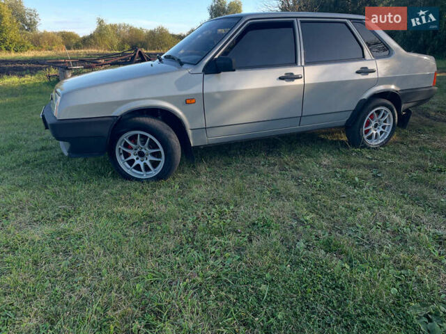 ВАЗ 21099, объемом двигателя 1.6 л и пробегом 150 тыс. км за 2800 $, фото 1 на Automoto.ua