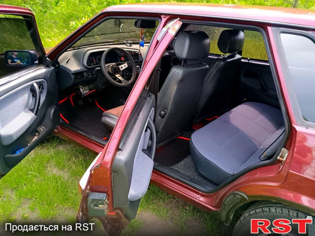 ВАЗ 21099, объемом двигателя 1.6 л и пробегом 247 тыс. км за 2750 $, фото 1 на Automoto.ua